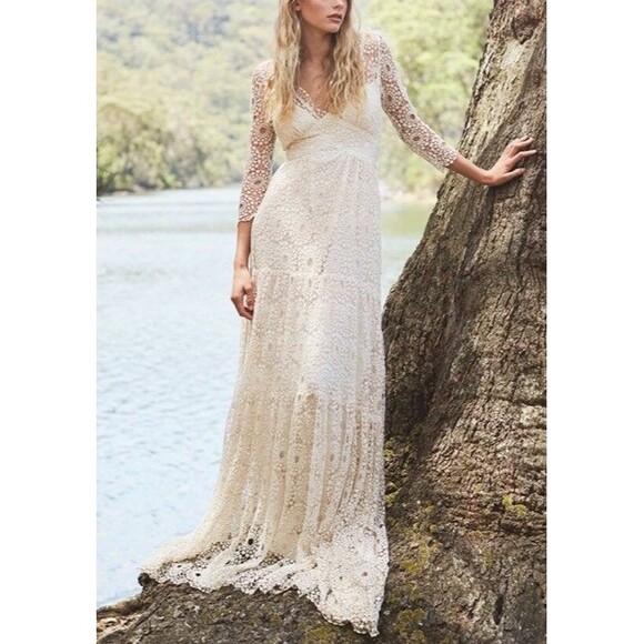 Kite & Butterfly Ivory Crochet Lace Wedding Gown, Train, Deep V, 3/4 Sleeve SZ M - Picture 1 of 16